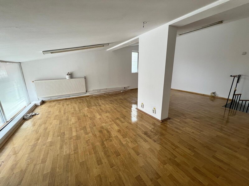 Piata Muncii, Vatra Luminoasa, casa 150 mp + curte, sediu firma.